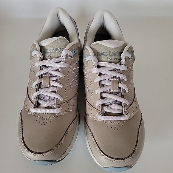 New Balance Women's 928v3 Walking Shoe Narrow Beige Athletic Shoes Size 6 - Picture 5 of 9